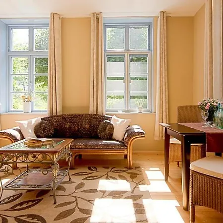 Haus Zu Den Bueschen 01 Wustrow (Fischland)