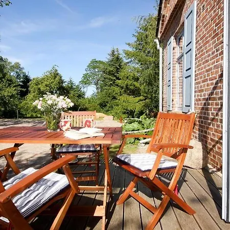 Haus Zu Den Bueschen 01 Apartmán