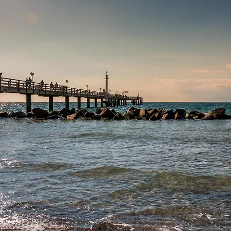 Haus Zu Den Bueschen 01 * Wustrow (Fischland)